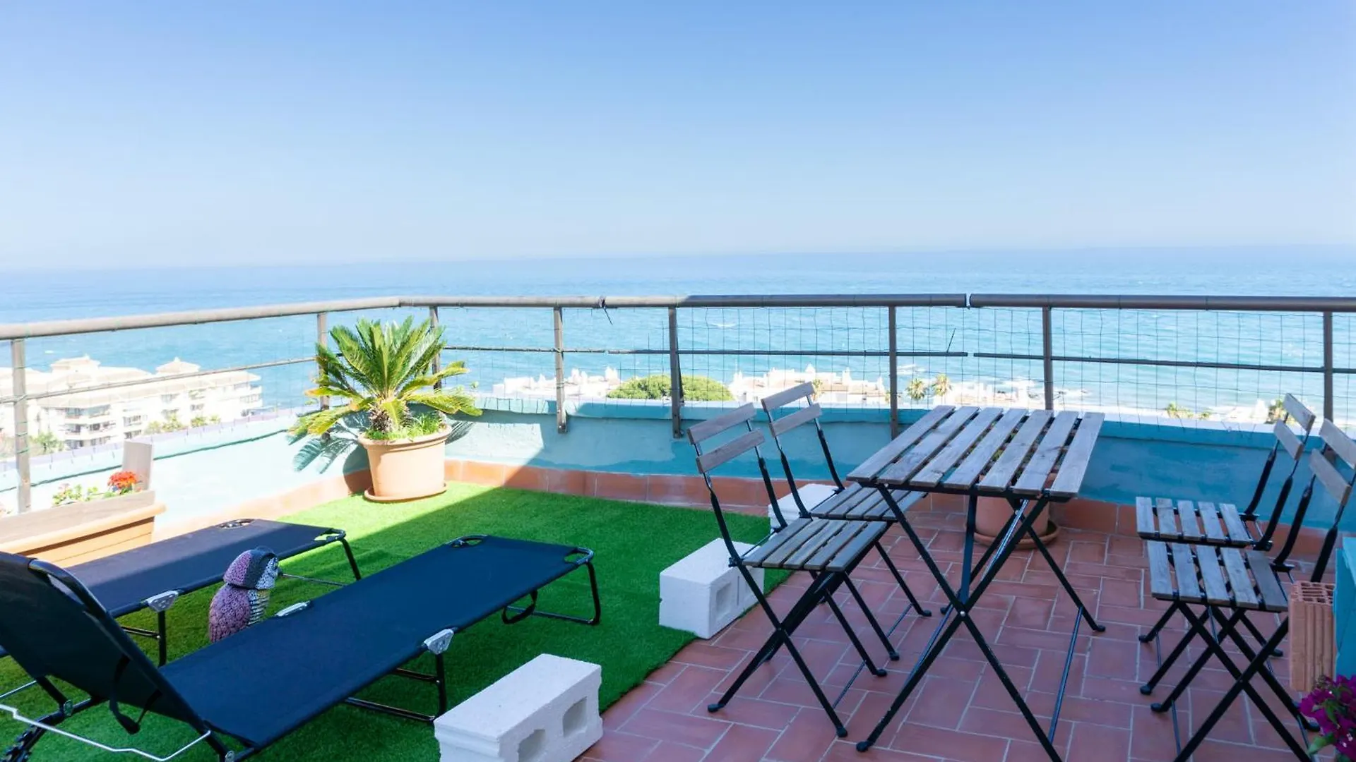Calypso Sea Views Apartment Málaga