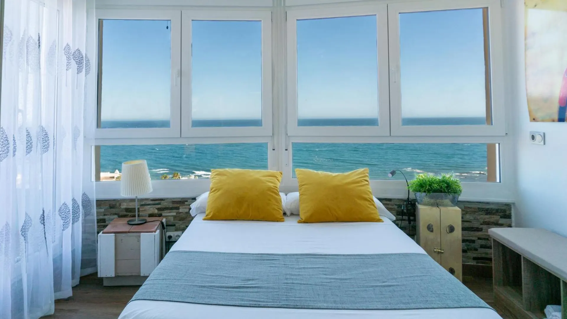 Calypso Sea Views Apartment Málaga